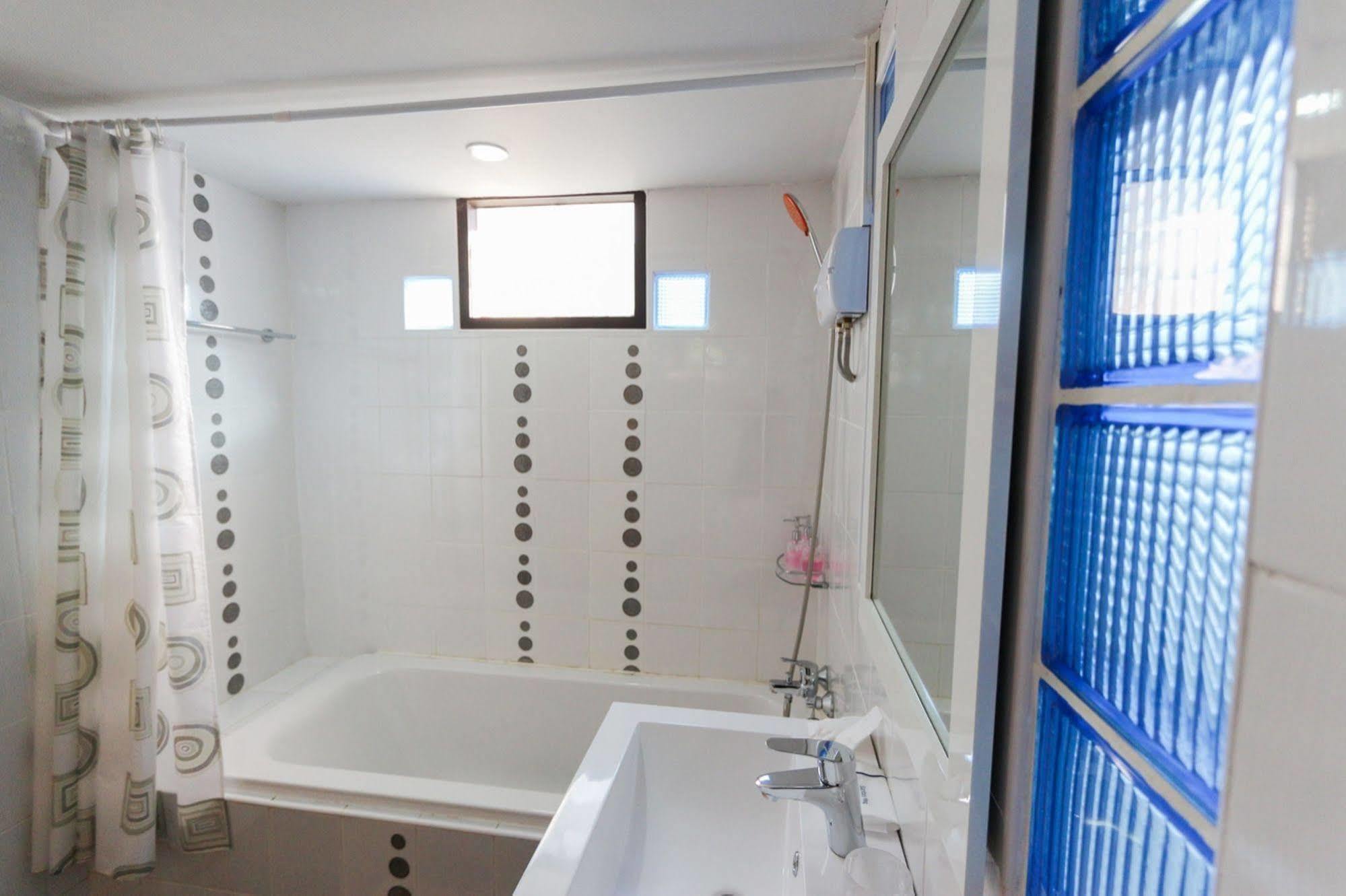 The Stay Guest House Loei Exteriör bild